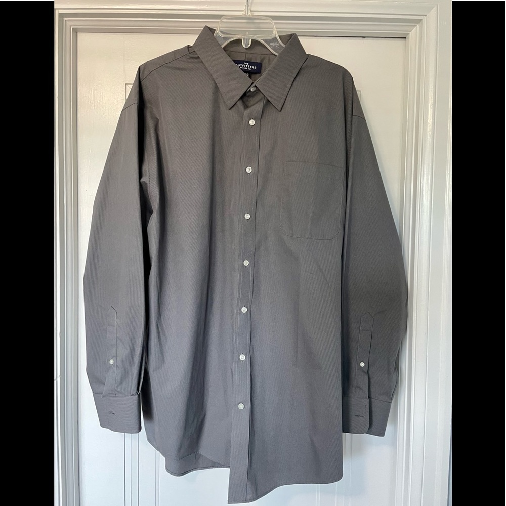 NWOT Men’s Dress Shirt Sz 18 1/2